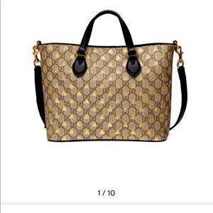 ❌SOLD❌ Gucci Bee GG Canvas Tote (NEVER USED)